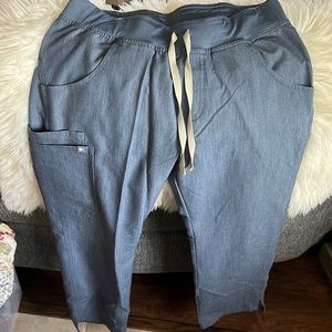 Figs Kade Cargo pants